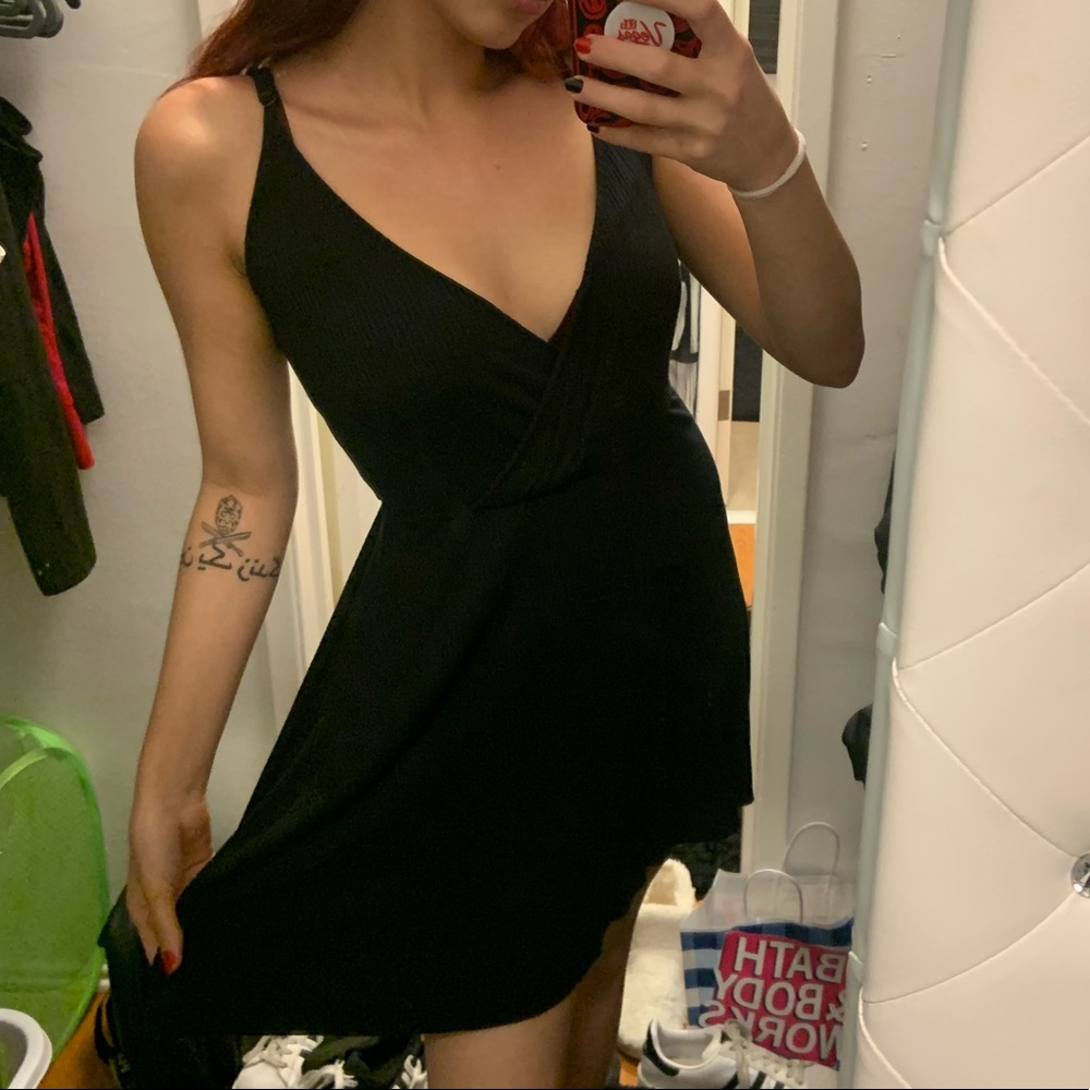 Black crossover front ladies loose flowy dress
